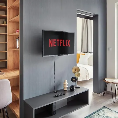 Apartment Stylish In Zizkov By Days